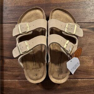 Women’s Brand New Sandals